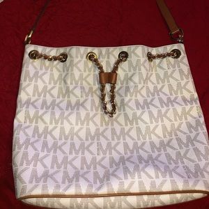 Michael Kors purse 👜